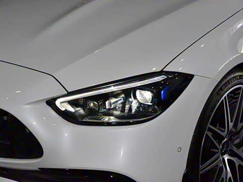 2024�� �Ŀ� AMG C 43 4MATIC ���нγ� �ر��