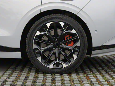 2025�� �����������Ǽݰ� 100kWh