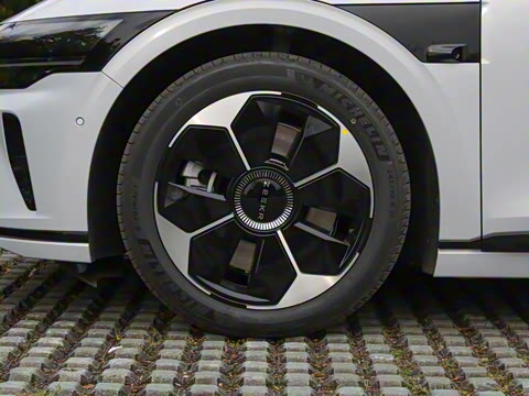 2025�� �����������Ǽݰ� 100kWh