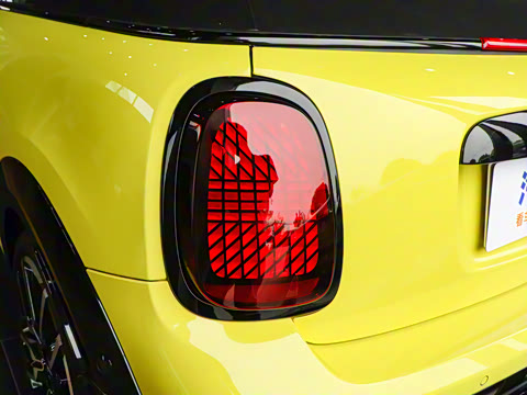 2025�� JOHN COOPER WORKS CABRIO