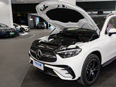 2025�� �Ŀ� GLC 260 L 4MATIC ������