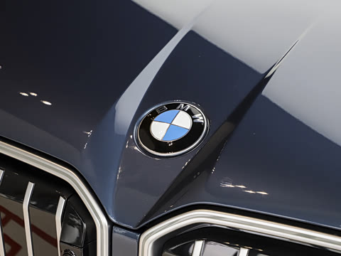 2025�� xDrive30L ������ M�˶���װ