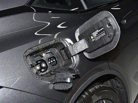 2025�� 230UltraǬ���Ǽ�ADS SE���̰�