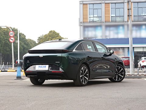 2025�� Air 530km D����