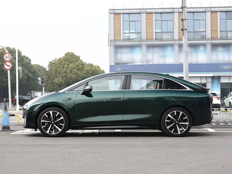 2025�� Air 530km D����