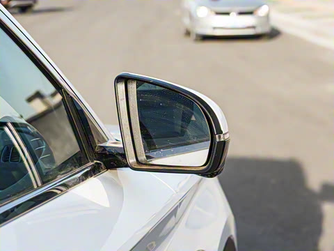 2025�� EV �Ǽݰ� 605km �콢��