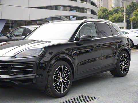 2025�� Cayenne E-Hybrid 2.0T