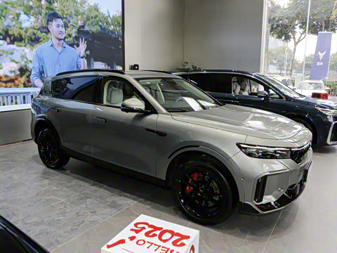 2025�� 318 259km ����̽����