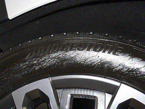 2025�� 2.7T �������۷��