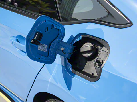 2025�� 2.0L e:HEV �񡤿Ƽ���