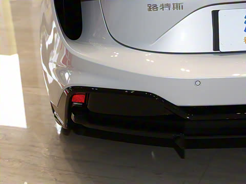 2025�� ��װ��