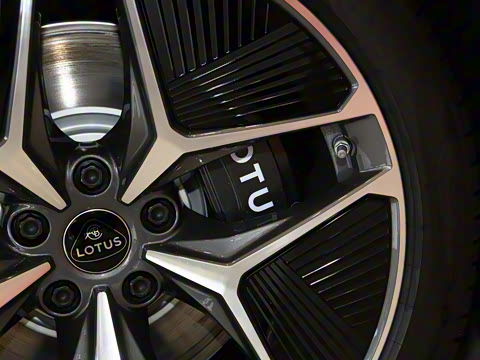 2025�� ��װ��