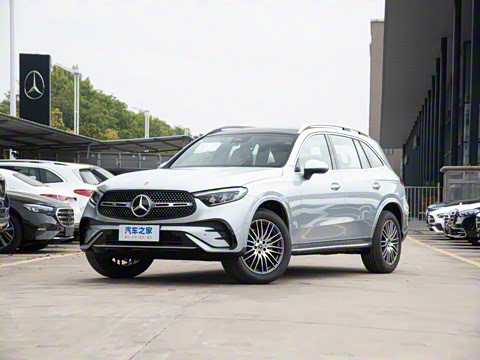 2025�� GLC 300 L 4MATIC ������ 5��