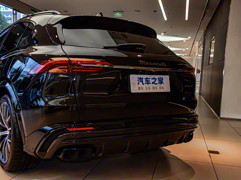 2023�� 3.0T Trofeo