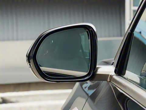 2025�� Ultra ���ܻ��°�