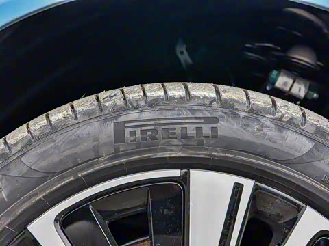 2025�� 702 �Ǽ�˫�������ٰ�