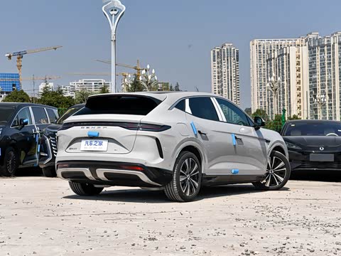 2025�� 702 �Ǽ�˫�������ٰ�