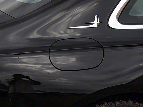 2025�� �Ŀ� E 300 L ����˶���