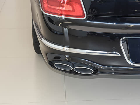 2024�� 4.0T V8 Mulliner