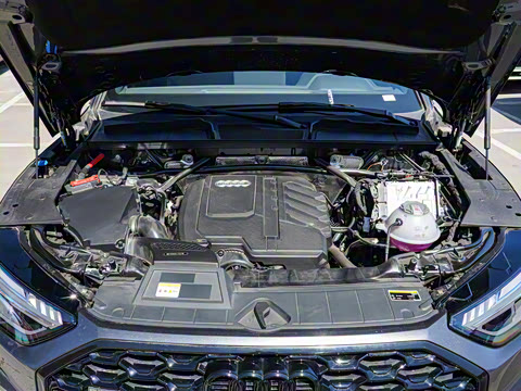 2025�� quattro 45�����ذ� 45 TFSI ������