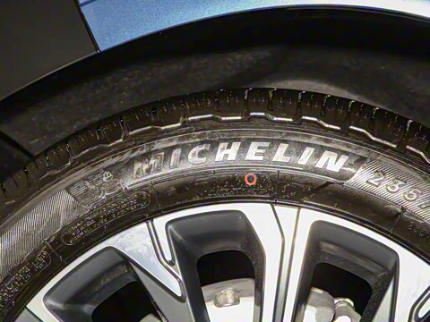 2025�� 2.0T �����