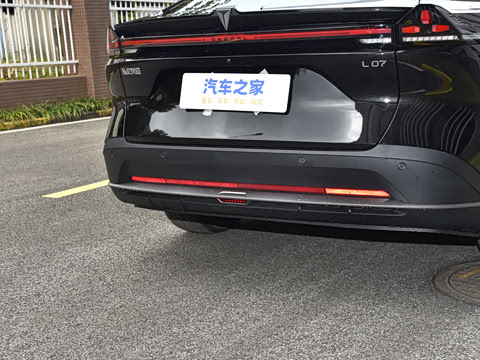 2025�� 230UltraǬ���Ǽ�ADS SE���̰�