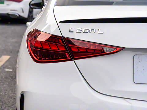 2025�� �Ŀ� C 260 L �ҹ�˶���