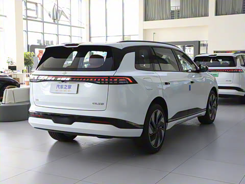 2025�� 210Ultra���̰� 6��