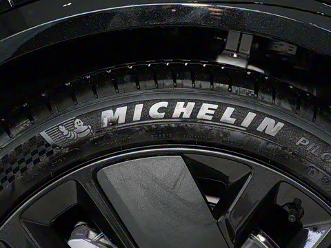 2025�� Ultra ���ܻ��°�