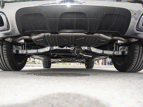 2025�� GLB 220 ʱ����