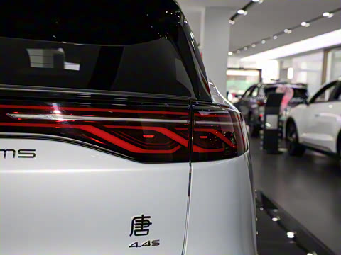 2024�� EV ��ҫ�� 635KM �����콢��