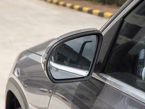 2025�� GLB 220 ʱ����