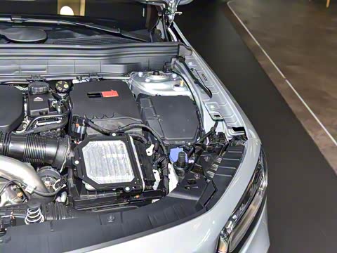 2025�� GLB 220 ������