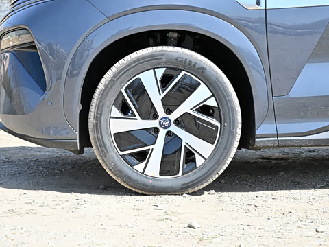 2025�� EV 670KM�����״��콢��