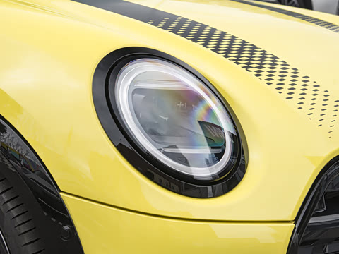 2025�� JOHN COOPER WORKS