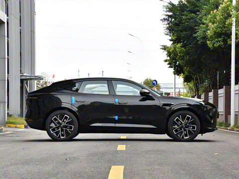 2025�� Max ���̰�