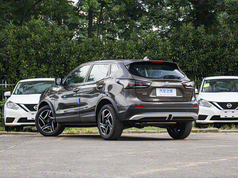 2025�� �Ŀ� ���� 2.0L CVT XV+���Ȱ�