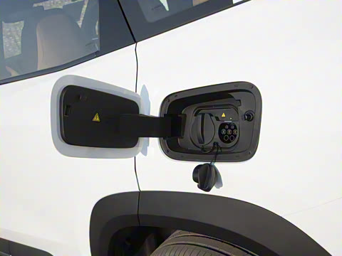 2025�� EM-i 115km ̽��+��