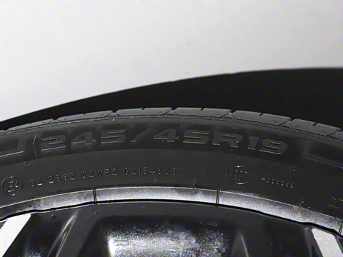 2025�� 300Ultra  �����Ǽ�AD PRO���̰�