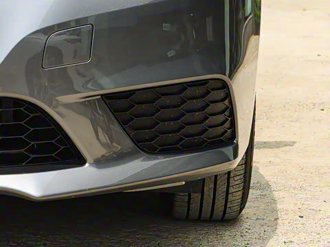 2024�� �Ŀ��� ���� 1.6XE CVT���ʰ�