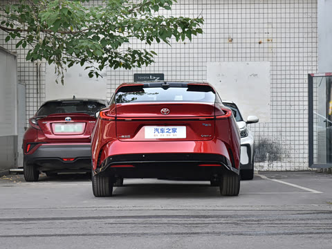 2025�� 550 PRO���а�