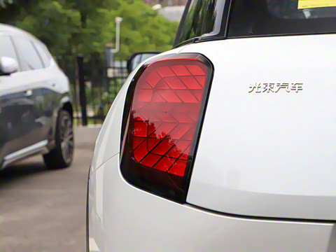 2024�� E ������