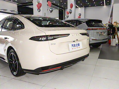 2025�� 650 ������