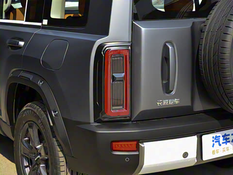 2025�� 2.0T 4WD Pro