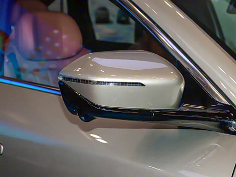 2025�� ���Ĵ� UItra 2.0T ������ �ǻ۾�����