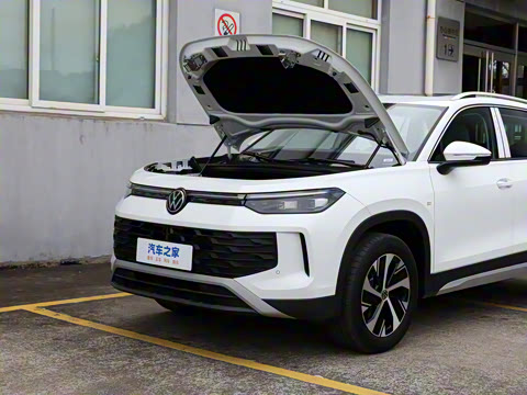 2025�� ̽��L 330TSI ������Ӣ