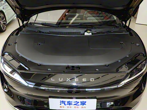 2025�� 705km Max