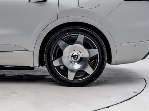 2025�� ����Ultra+ �߶���