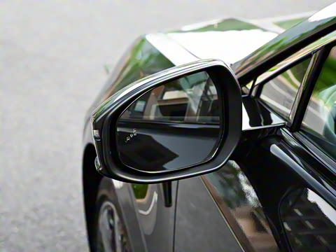 2025�� 550 PRO���а�