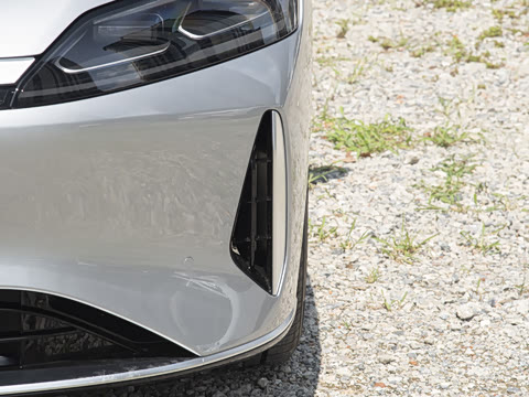 2025�� 260������������